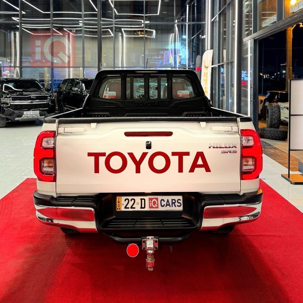 تويوتا هايلوكس